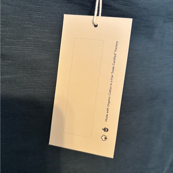 🆕 PACT 100% Organic Cotton Relaxed Slub Boatneck Button Top - Picture 9 of 12